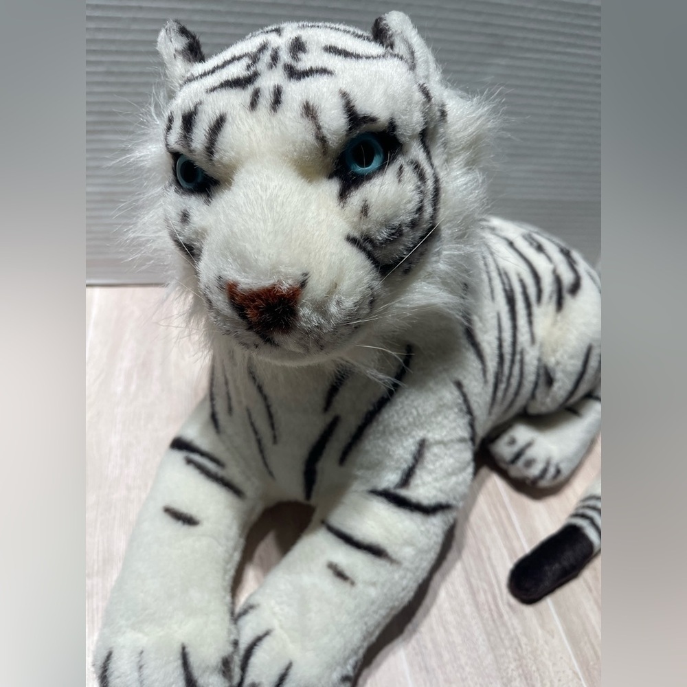 Vintage JIC White Tiger Plush Stuffed Animal – Realistic Big Cat Toy 17” - Picture 2 of 11